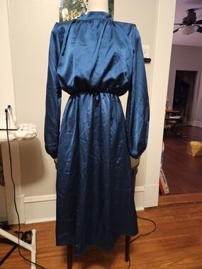 Small Vintage Satin Italian Long Sleeve Womens*   Elegant Classic